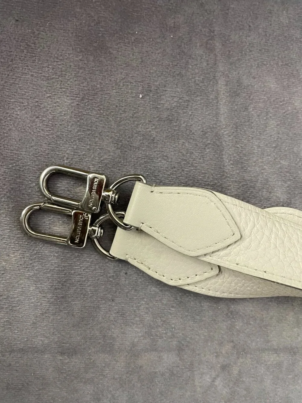 Louis Vuitton Selene PM Shoulder Bag in Winter White Mahina Leather